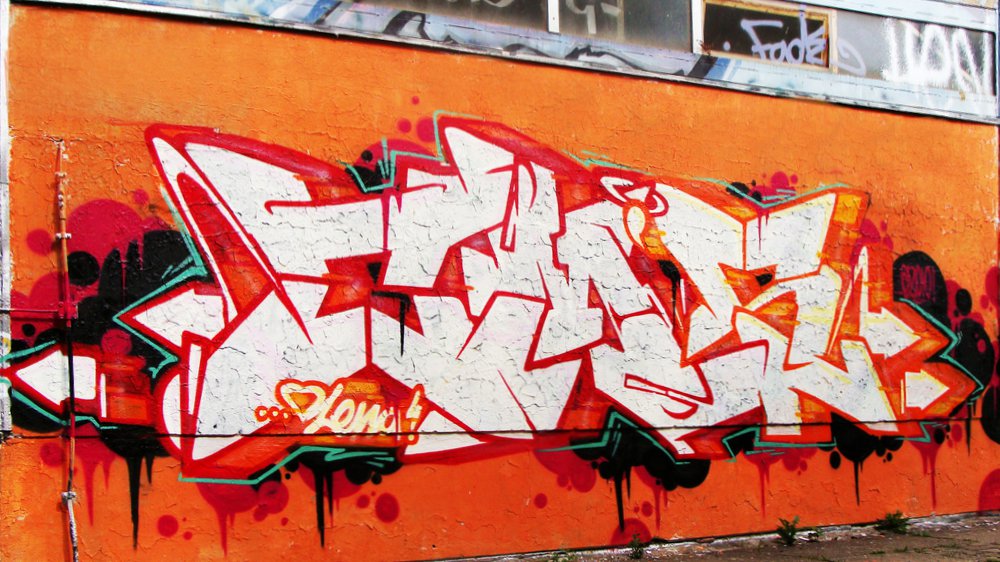 Graffiti Wall - Photo by RogerLawlezz - CM´s, Jason, Deryk (2010)