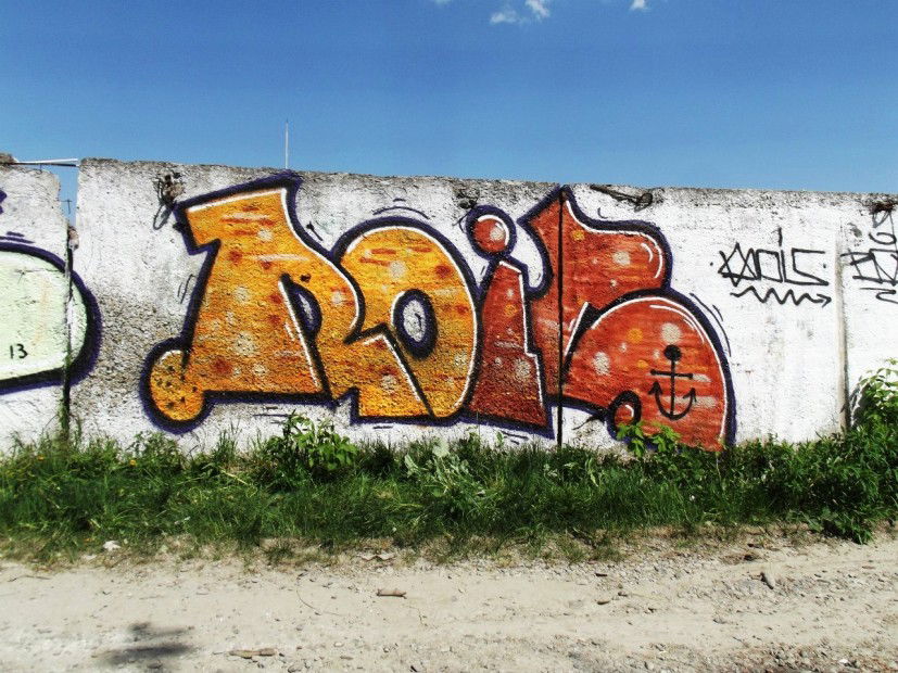 Graffiti Wall - Photo by Rois