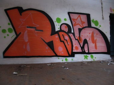 Graffiti Wall - Photo by Rois