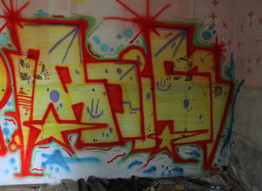 Graffiti Wall - Photo by Rois