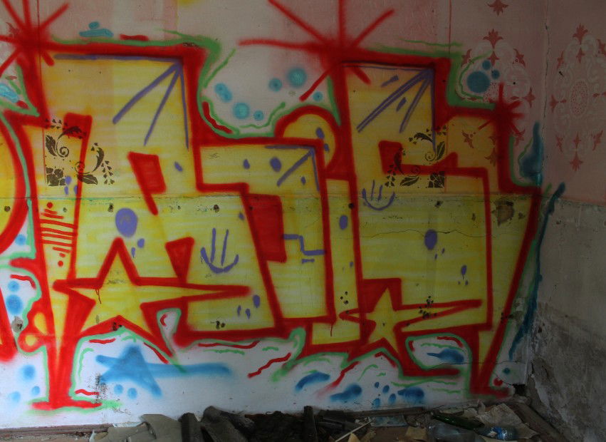 Graffiti Wall - Photo by Rois