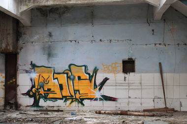 Graffiti Wall - Photo by Rois