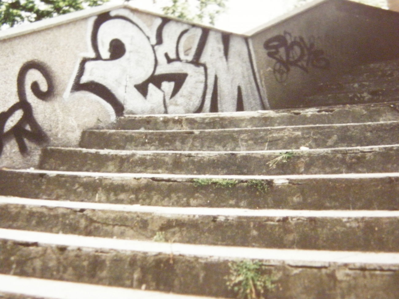 Graffiti Wall - Photo by Romus