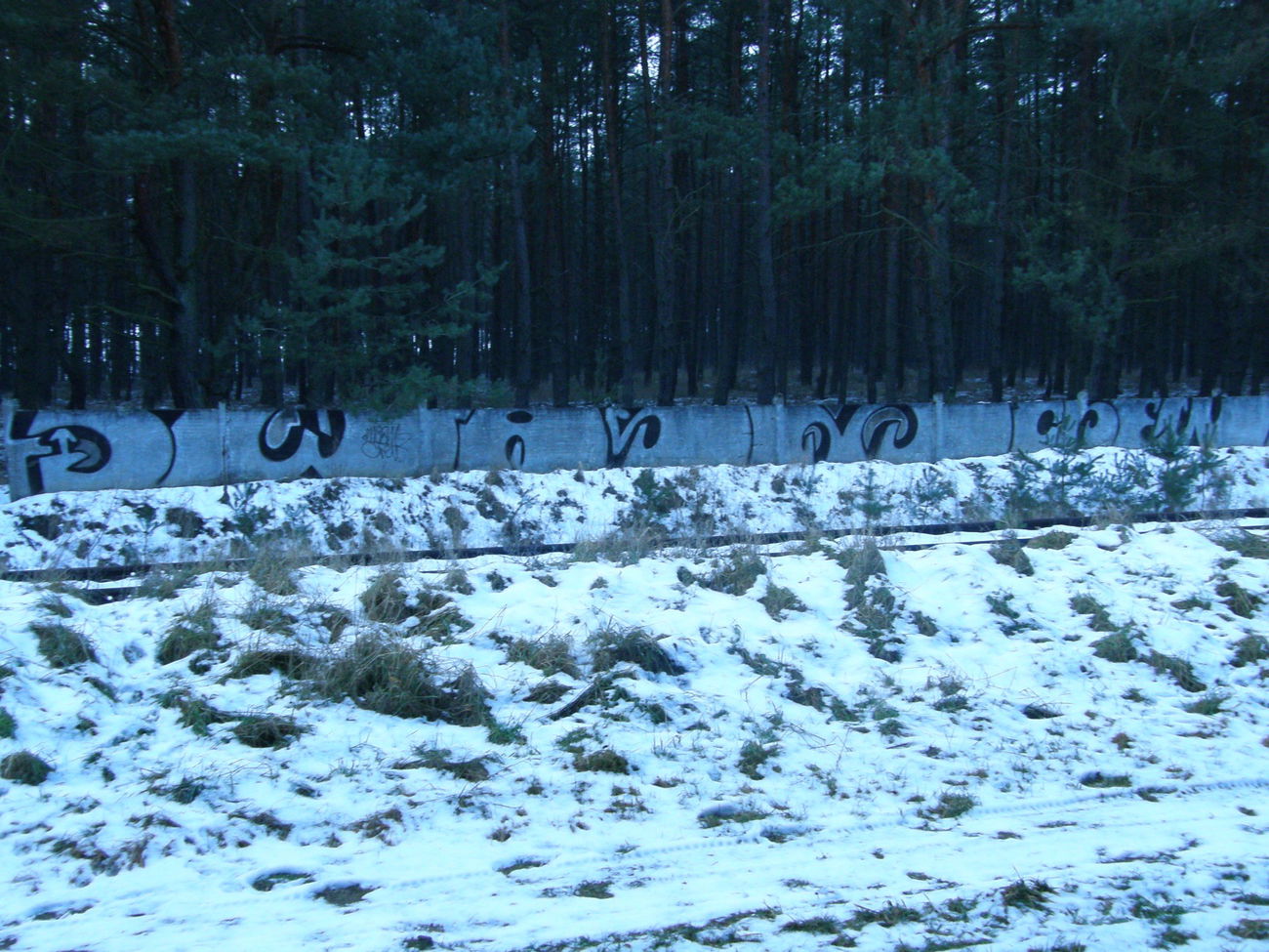 Graffiti Wall - Photo by Romus