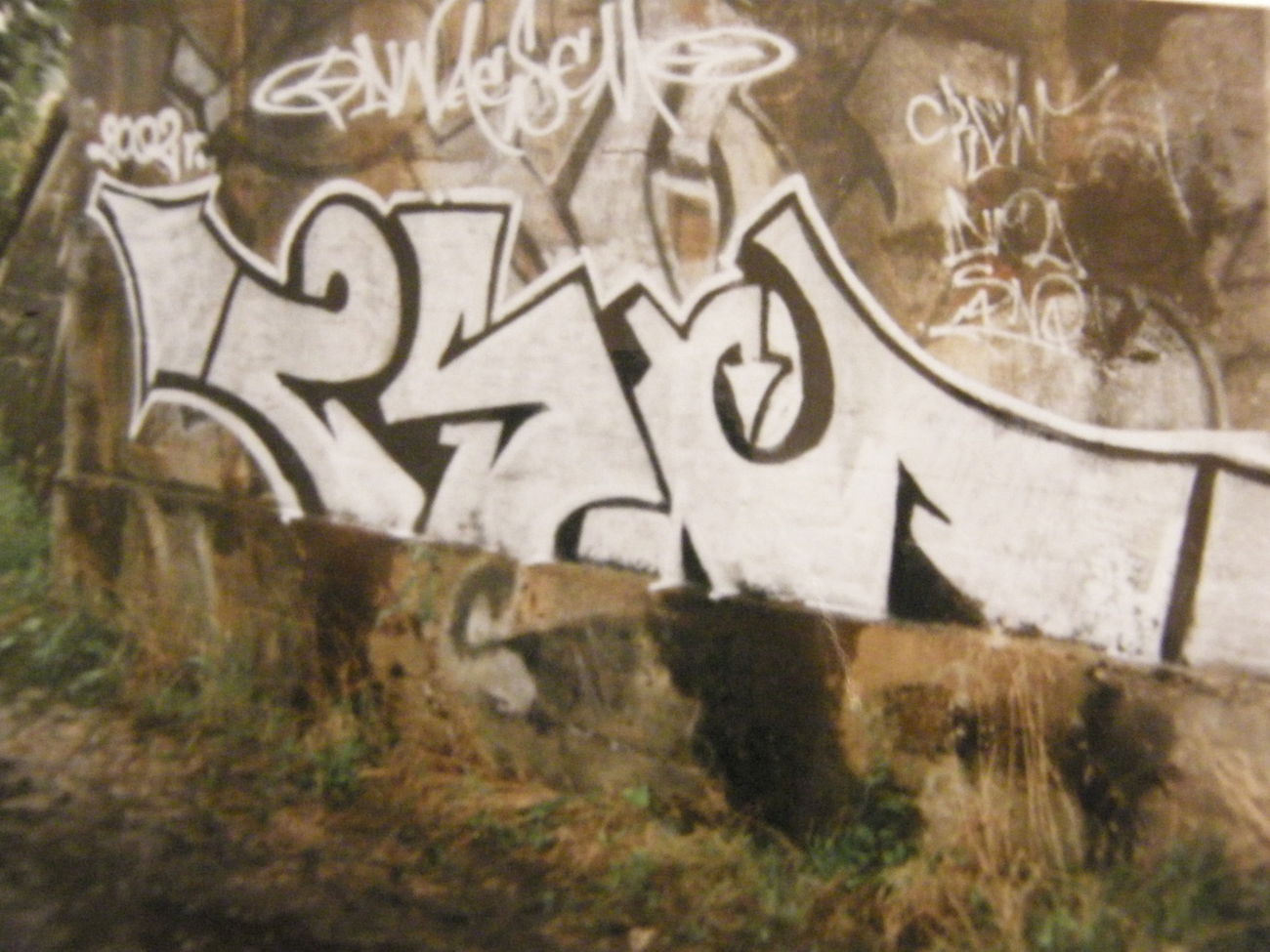 Graffiti Wall - Photo by Romus