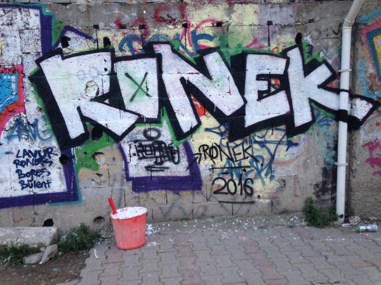 Graffiti Photo by Ronek - RONEK