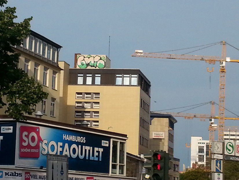 Graffiti Bombing - Photo by Ros41