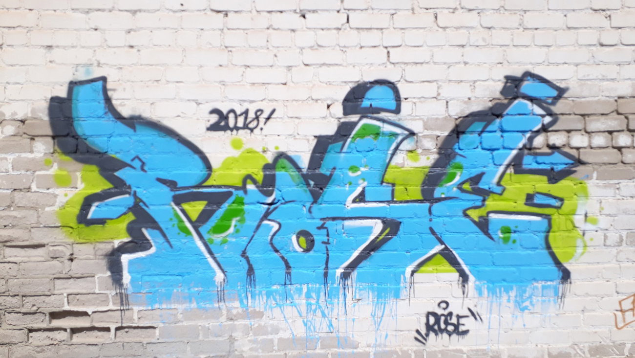 Graffiti Wall - Photo by Rose37 - _rose_37_ (2018)