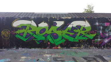 Graffiti Wall in Wohnort - Photo by RoseRBTS - Roser
