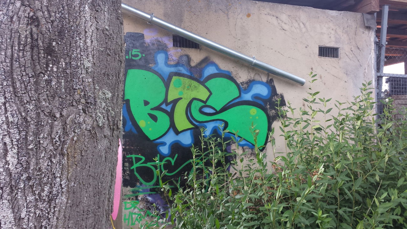 Graffiti Wall in Wohnort - Photo by RoseRBTS - BTS