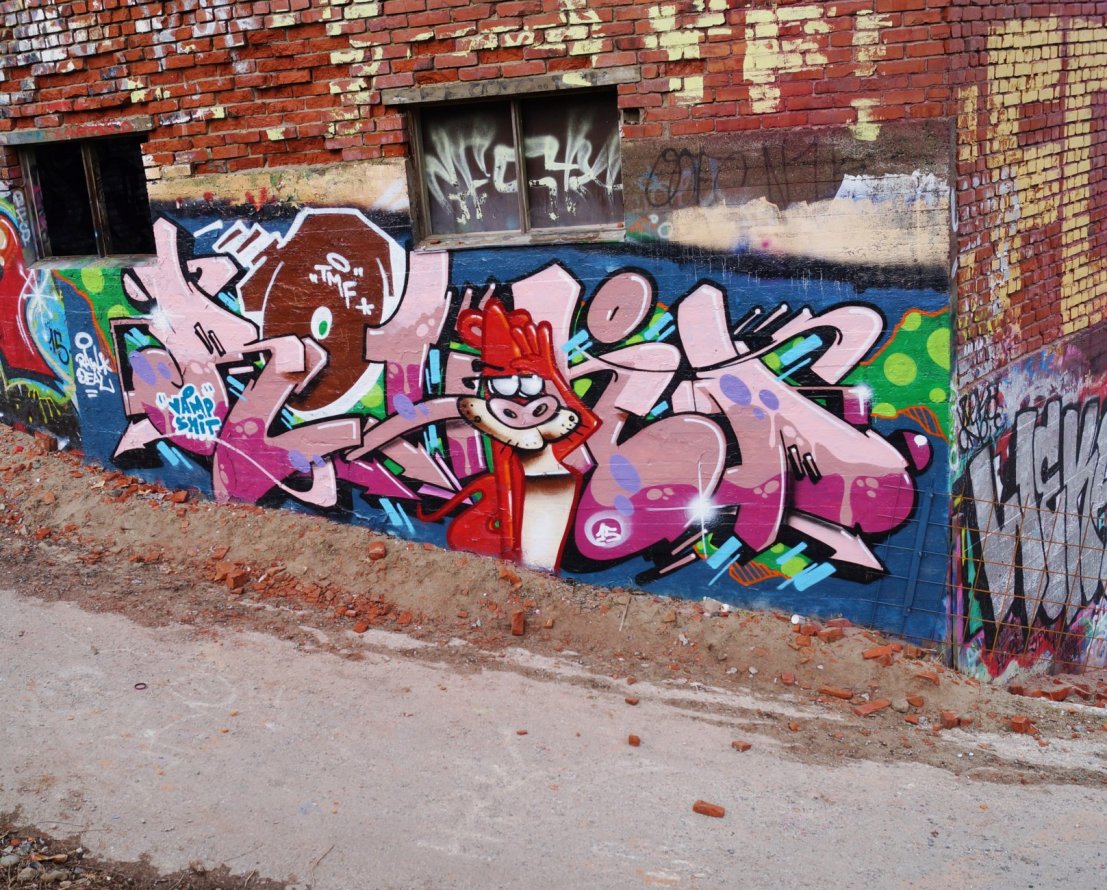 Graffiti Wall - Photo by Round1 - Round