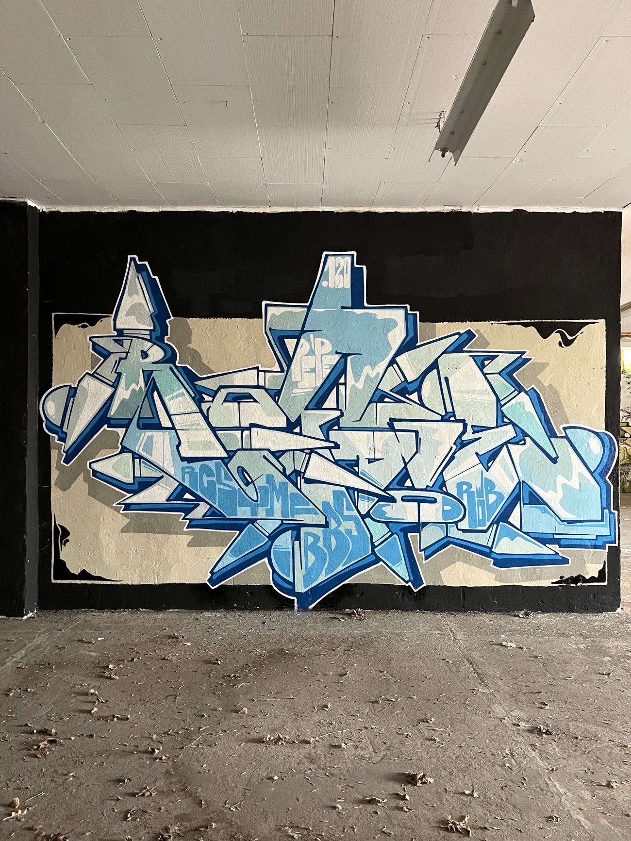 Graffiti Wall in Leipzig - Photo by RowdyOne