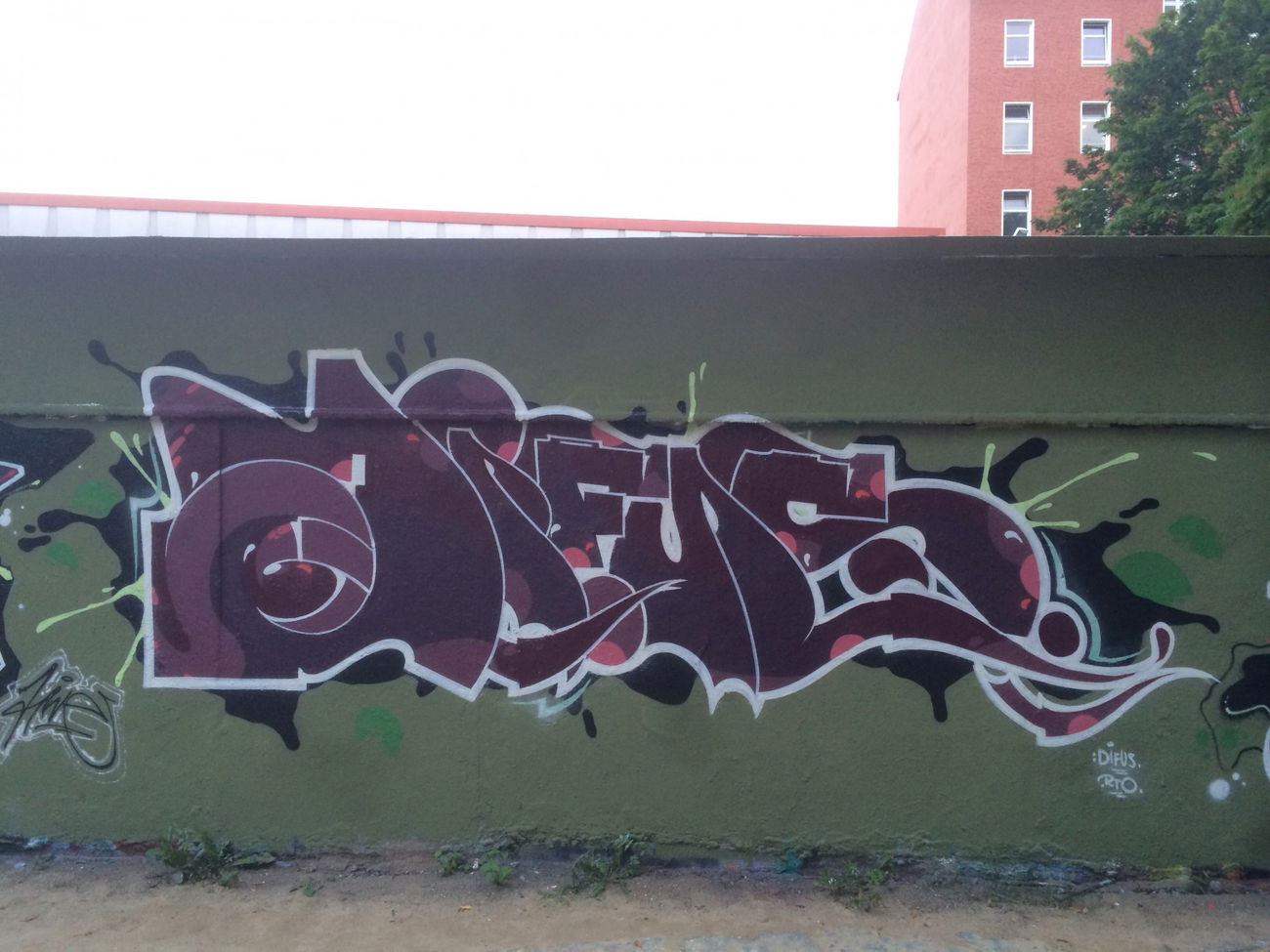 Graffiti Wall - Photo by RowdyTakeOver - Difus, Diffus, Rto