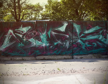 Graffiti Wall - Photo by Rowek (2014)