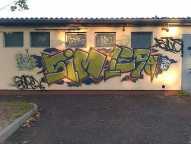Graffiti Wall - Photo by RoyBaer - seron, fötus, sim