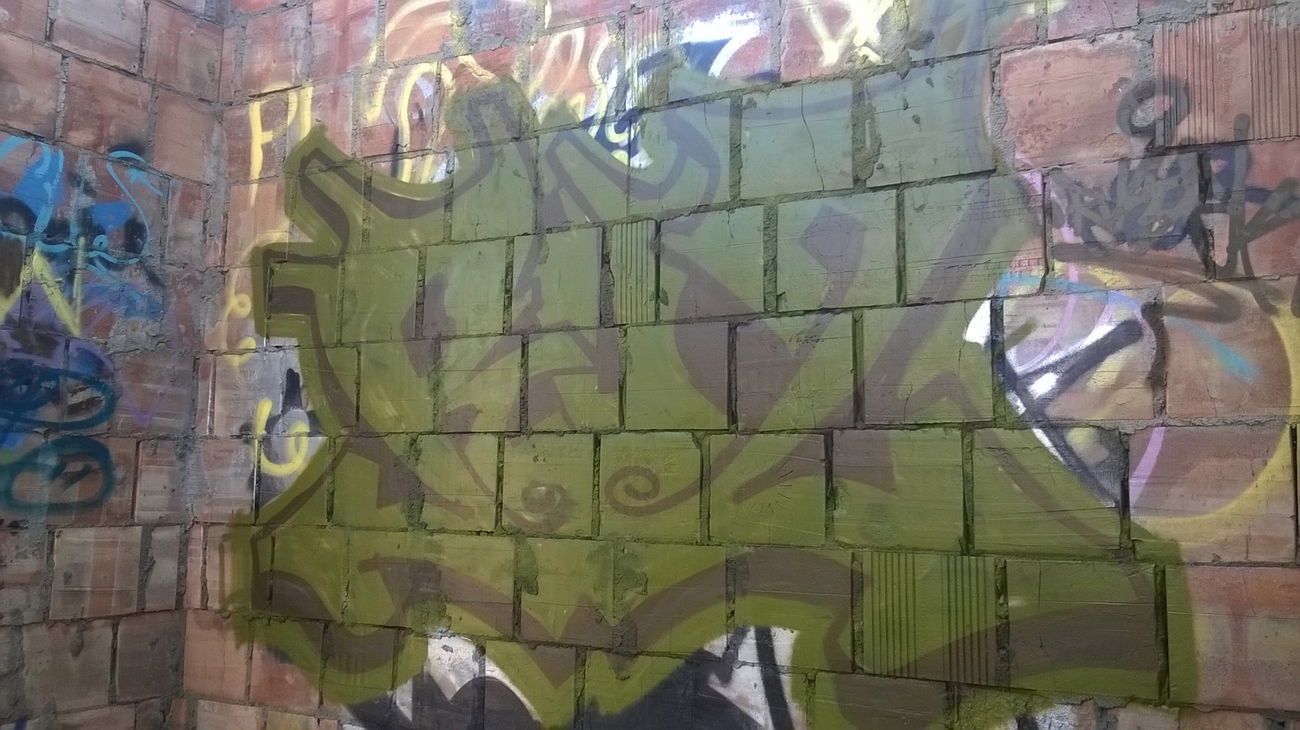 Graffiti Wall - Photo by Rozpierdolone