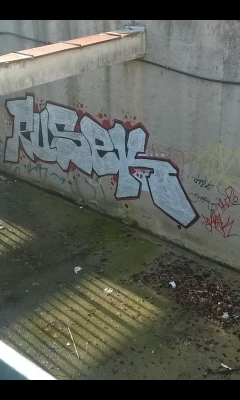 Graffiti Wall - Photo by Rozpierdolone