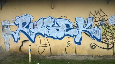 Graffiti Bombing - Photo by Rozpierdolone