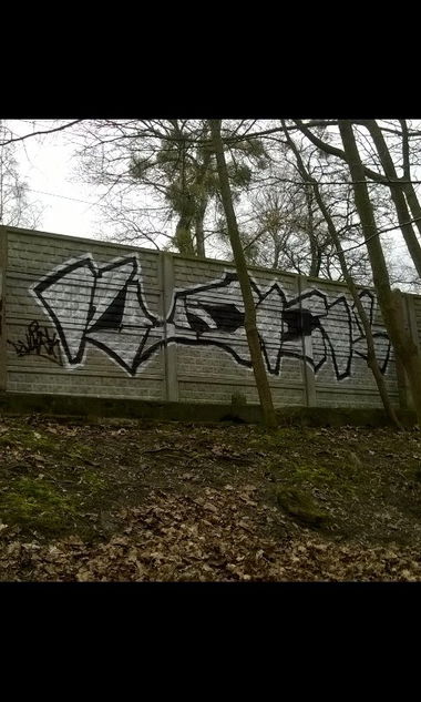 Graffiti Bombing - Photo by Rozpierdolone