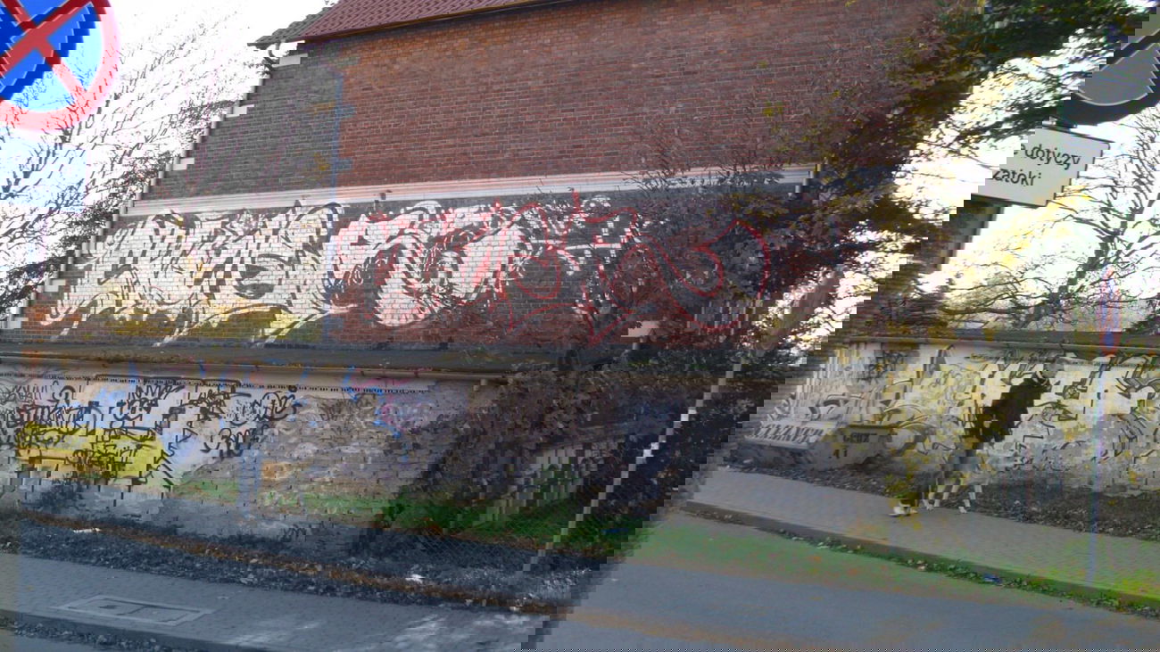 Graffiti Bombing - Photo by Ruchae