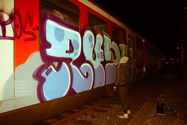 Graffiti Train in Hamburg - Photo by RudeR - Ruder, S-bahn (2012)