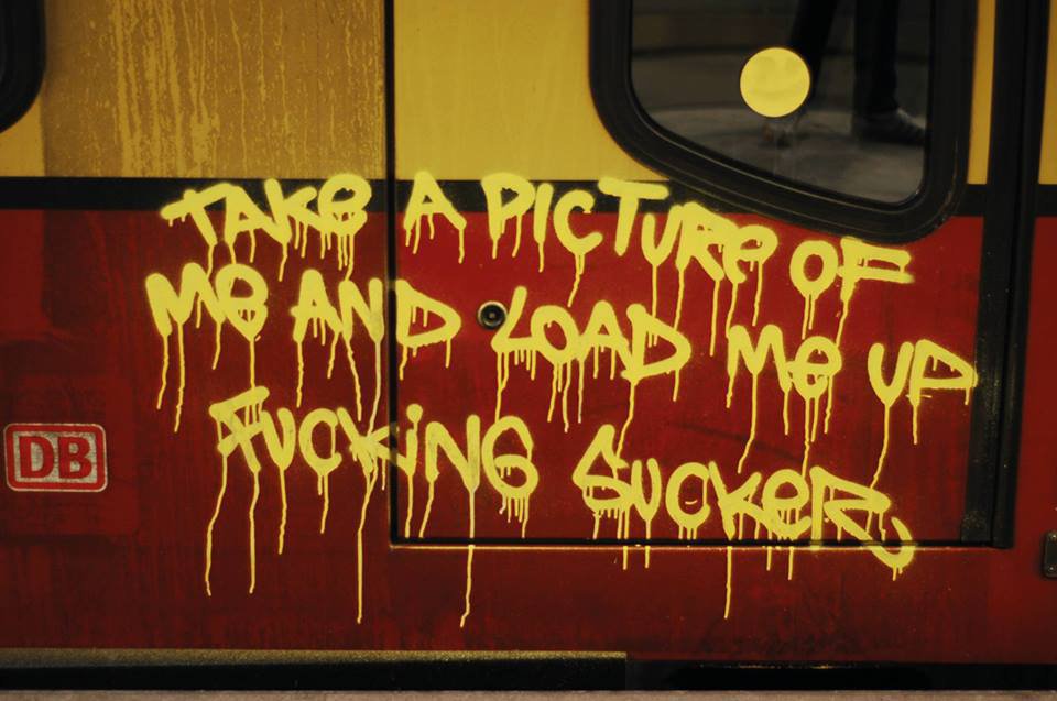 Graffiti Artwork in Berlin - Photo by RudeR - message, traffic, eurotour (2012)
