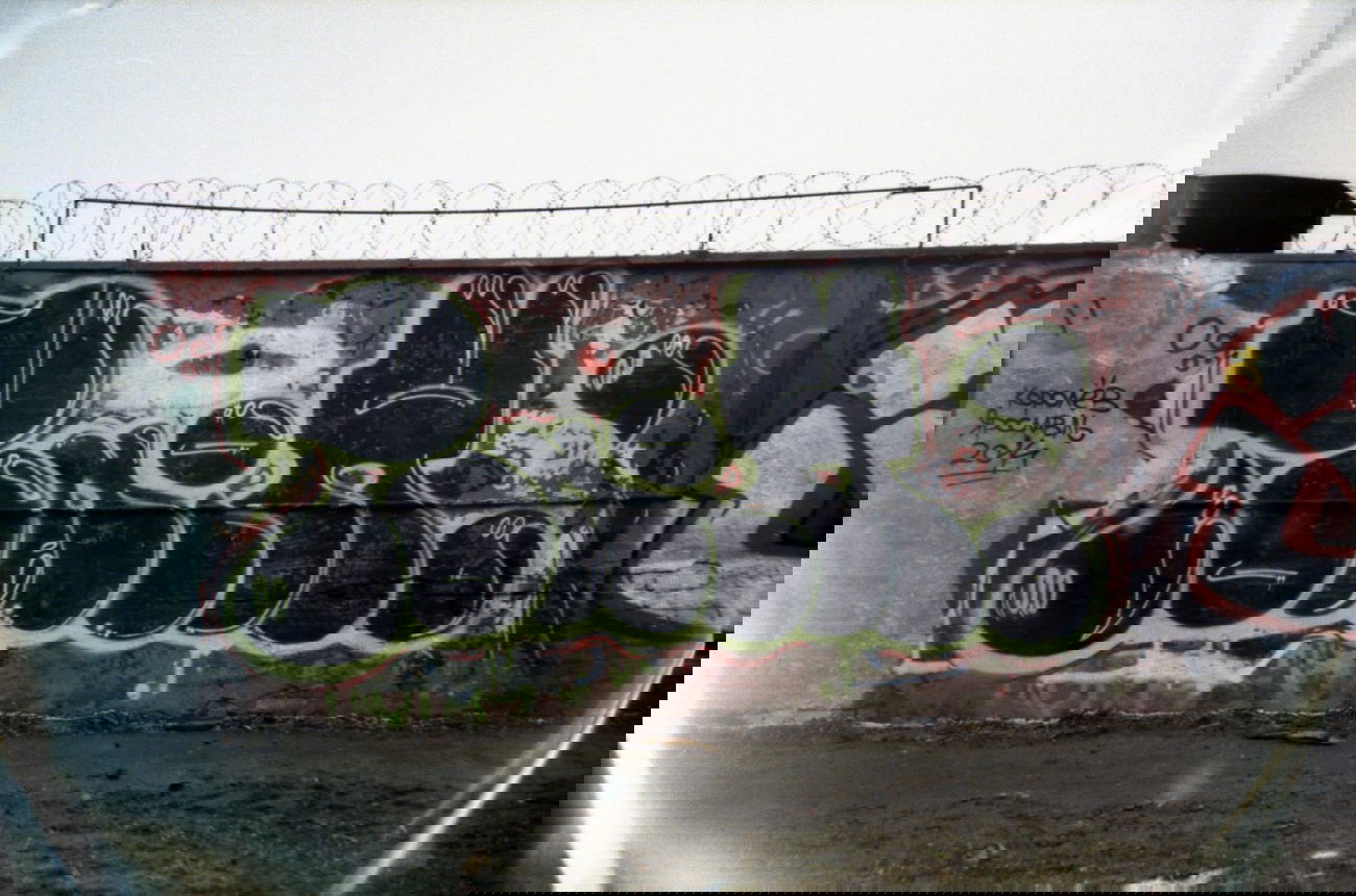 Graffiti Bombing in Yaroslavl - Photo by RudeR - Ponix, Ruder, film (2014)