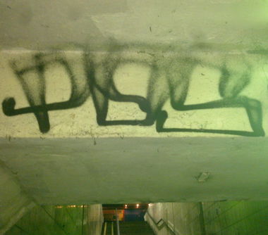 Graffiti Wall - Photo by RudeR - POS, Tag (2014)