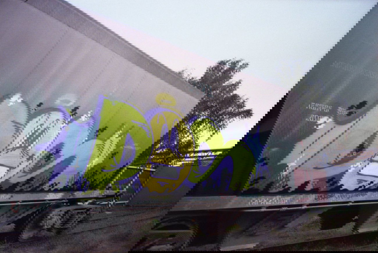 Graffiti Train - Photo by RudeR - POS, film, FR8 (2014)