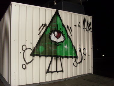 Graffiti Wall - Photo by RuloCrew - rooftop, rulo, crew
