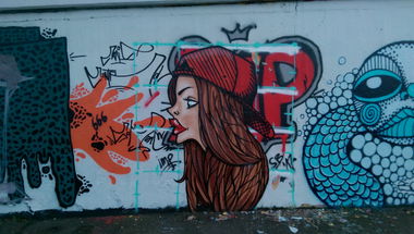 Graffiti Wall in Staden - Photo by RuloCrew - cap, girl, lips (2017)