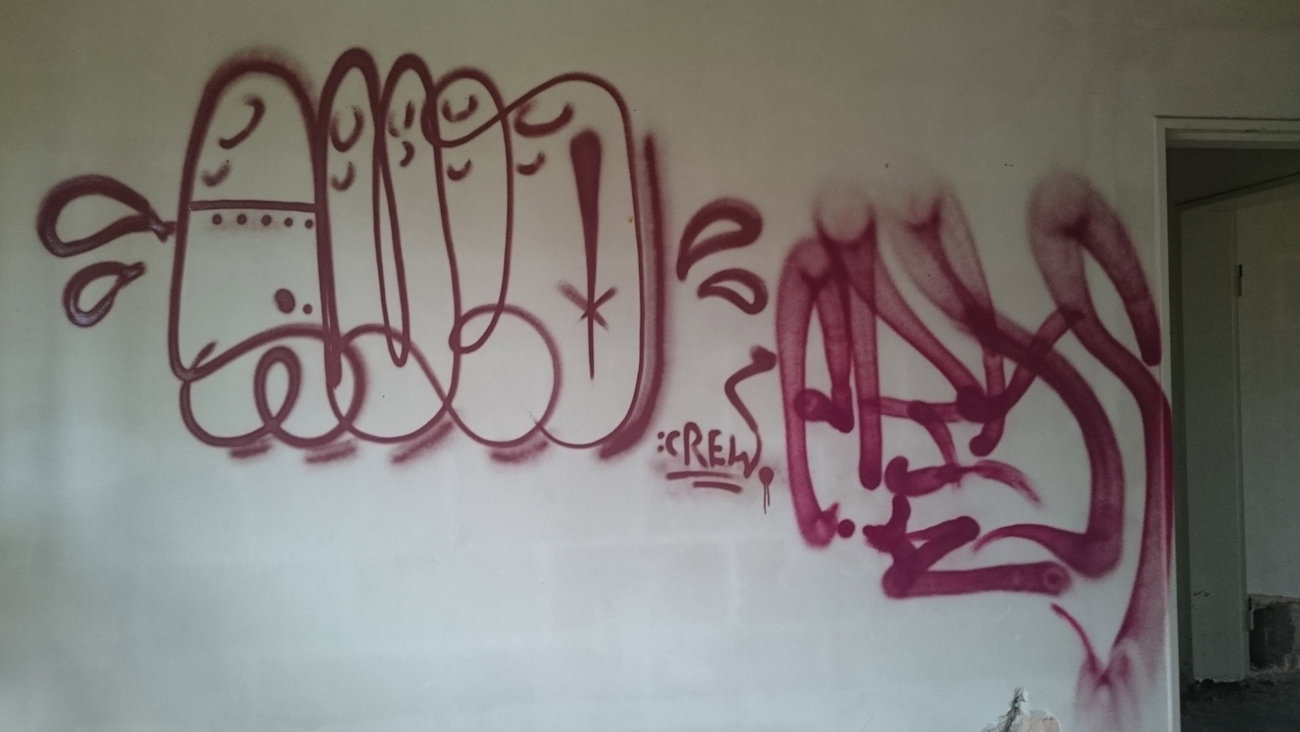 Graffiti Wall - Photo by RuloCrew - Rulo, RuloCrew, Throwie
