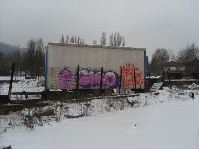 Graffiti Bombing - Photo by RuloCrew - Rulo, RuloCrew, Snow