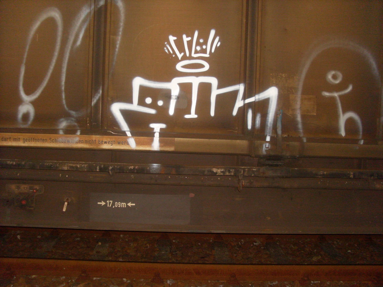 Graffiti Train - Photo by RuloCrew - rulo, crew, throwie