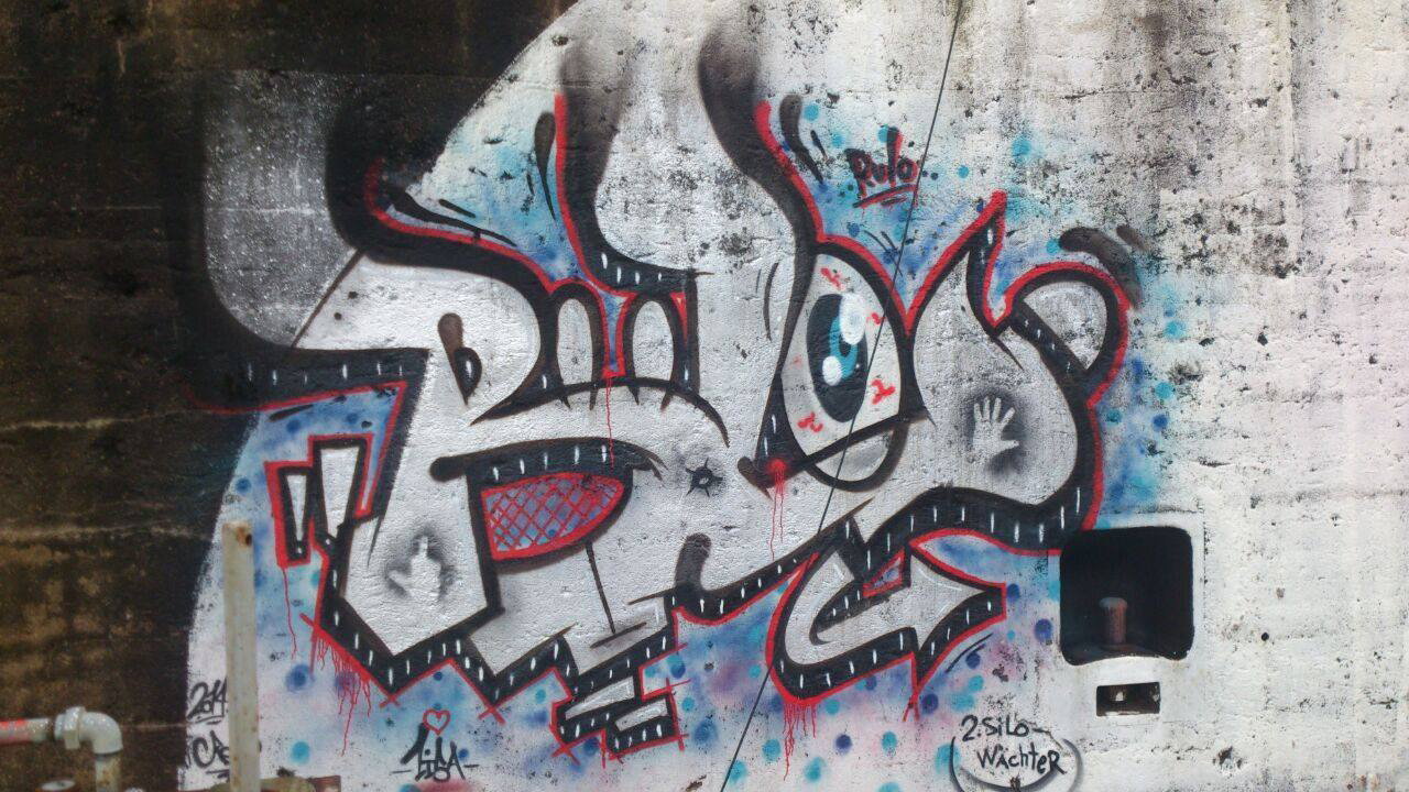 Graffiti Wall - Photo by RuloCrew - Rulo, RuloCrew