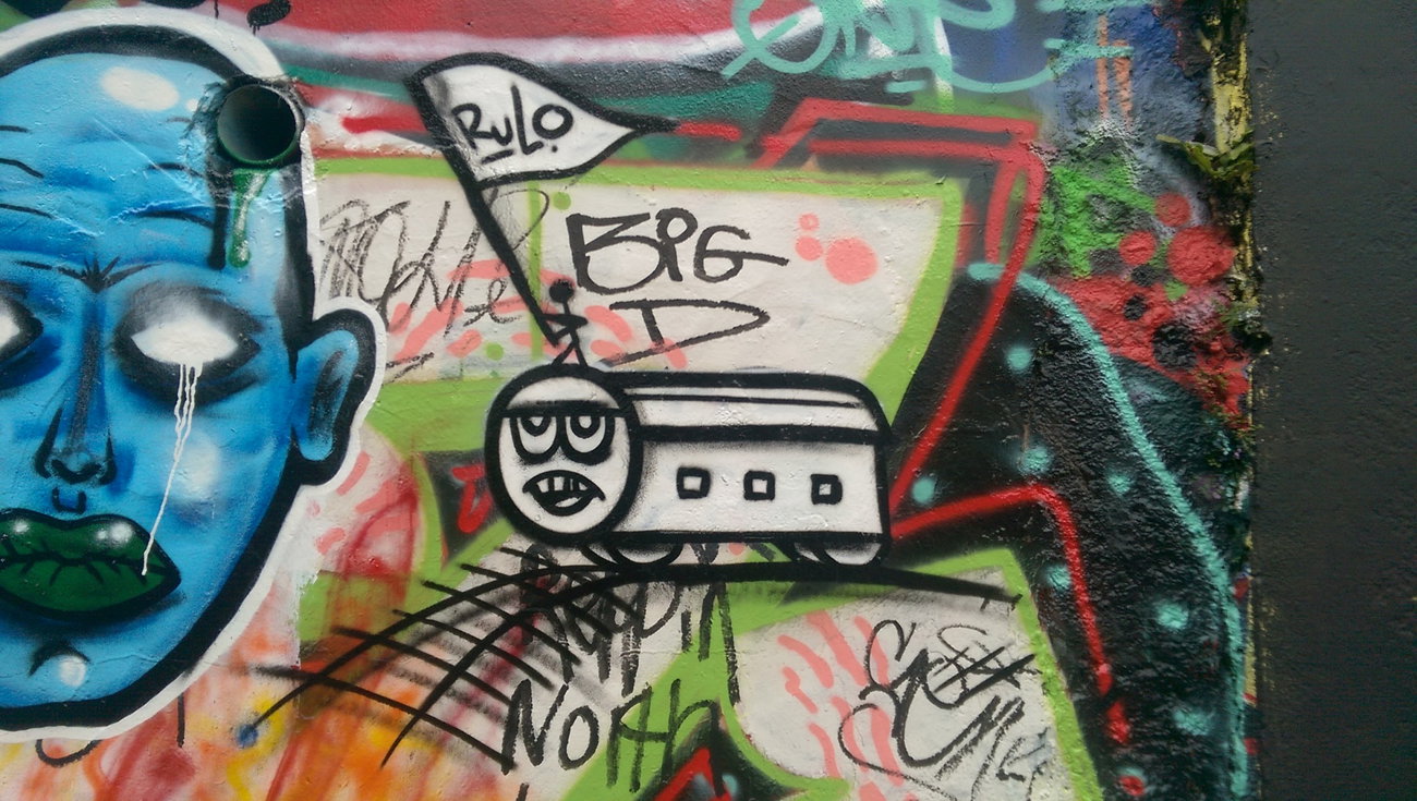 Graffiti Wall - Photo by RuloCrew (2016)