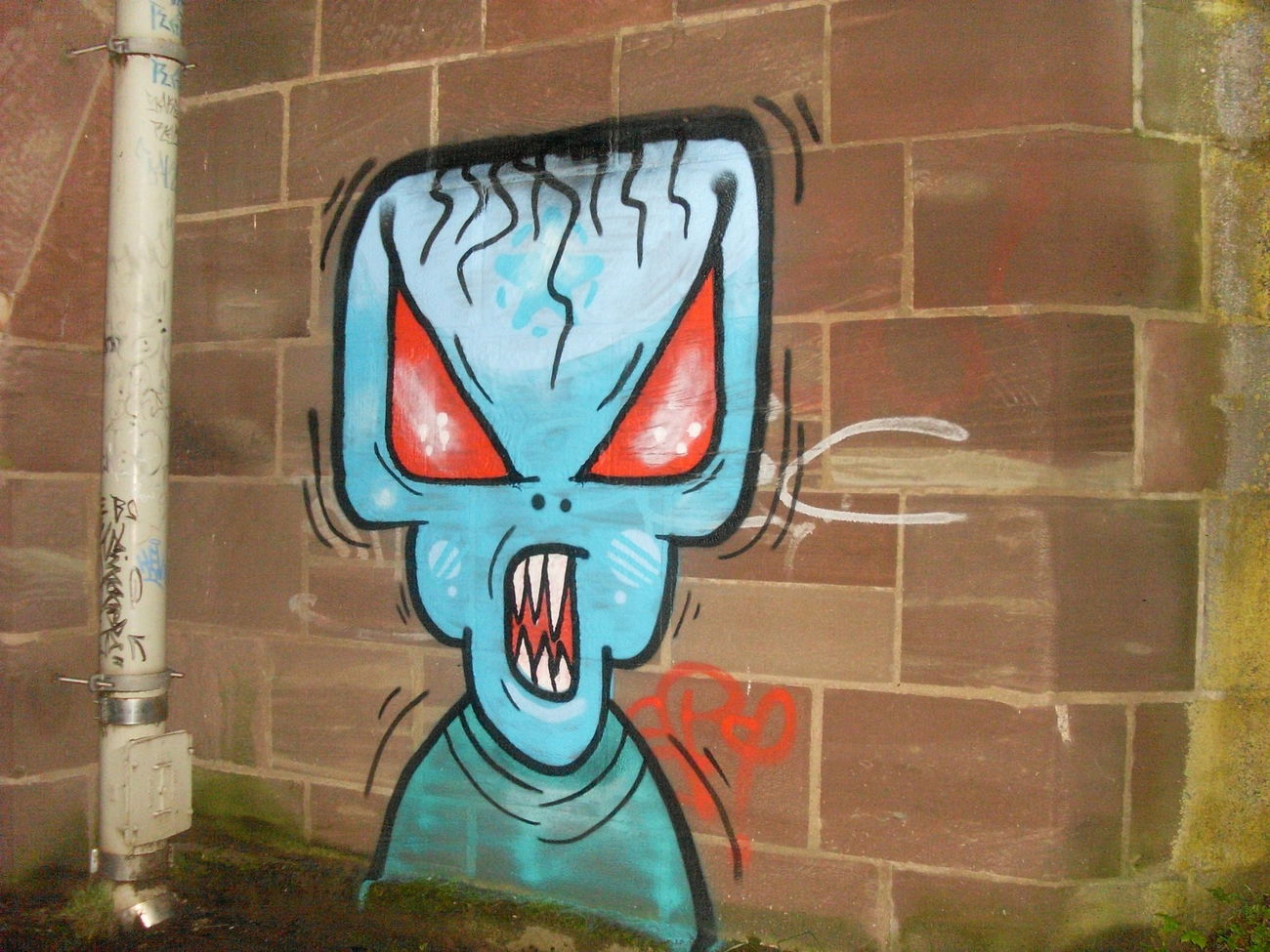 Graffiti Wall - Photo by RuloCrew - alien, rulo, crew