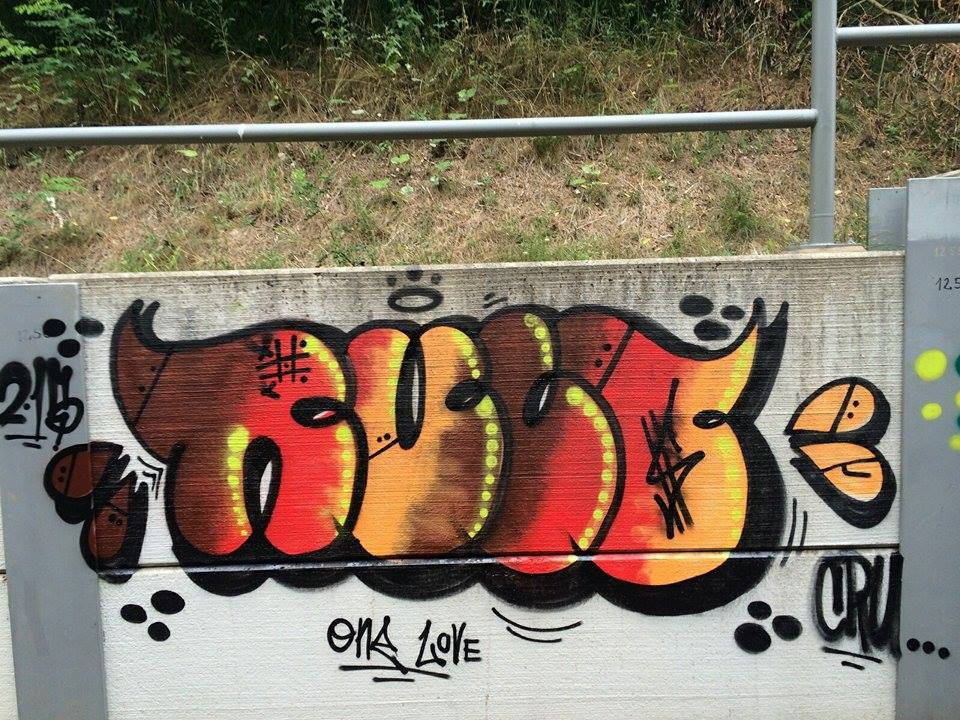 Graffiti Wall - Photo by RuloCrew - Rulo, RuloCrew, Throwie