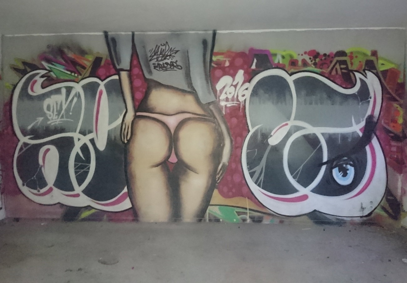 Graffiti Wall - Photo by RuloCrew - Rulo, Rulocrew, Lostplace