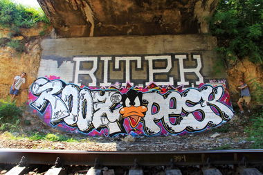 Graffiti Wall in Sevastopol - Photo by Ruse107 - ruse107, pesk(dhr) (2012)