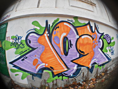 Graffiti Bombing - Photo by Ruse107 - 107 (2011)