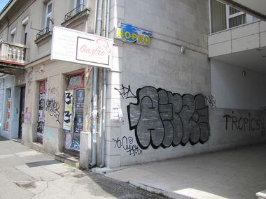 Graffiti Bombing - Photo by Rvacka - Ziher, Herzi