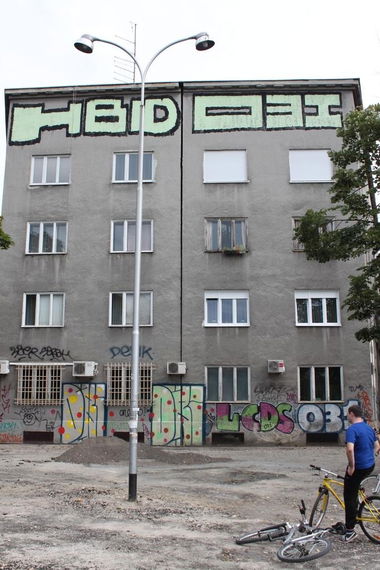 Graffiti Bombing - Photo by Rvacka - HBID, 031, DHBI