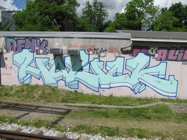 Graffiti Wall - Photo by Rvacka - Holick, Denk, Nalide