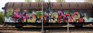 Graffiti Train - Photo by Rvacka - kid, crap, jbcb