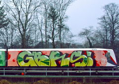 Graffiti Train - Photo by Rvacka - GBR, WHOLECAR