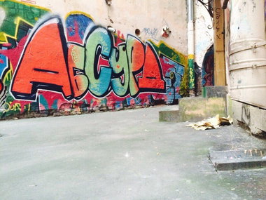 Graffiti Wall - Photo by SALU7 - absurd, абсурд