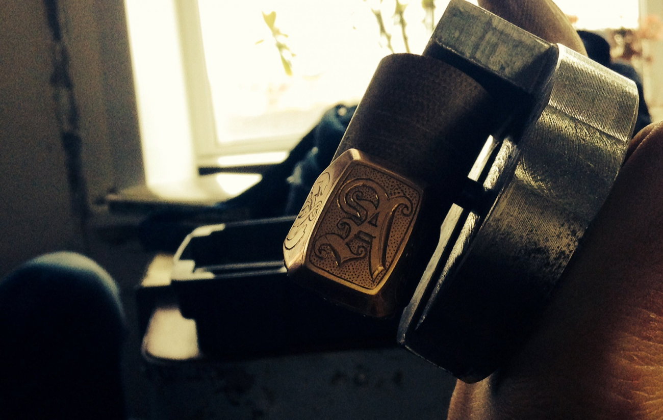 Graffiti Wall - Photo by SALU7 - absurd