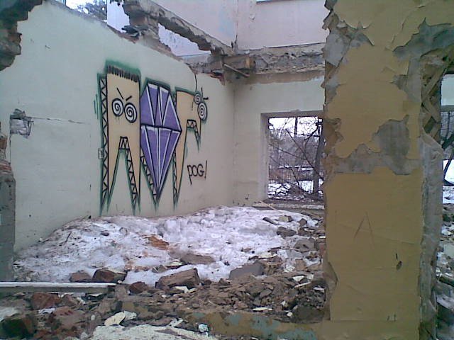 Graffiti Bombing in Kazan - Photo by SASHA_POG - SASHA_POG (2012)
