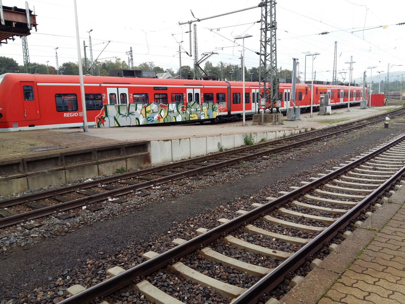 Graffiti Train - Photo by SBGraffiti - nksawsmsbgraffitigraffitilove, grafflife, graff